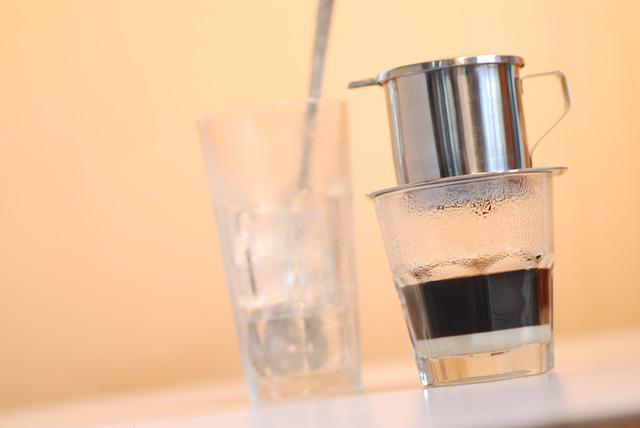 How-To-Make-Vietnamese-Coffee-Using-Phin-Filter